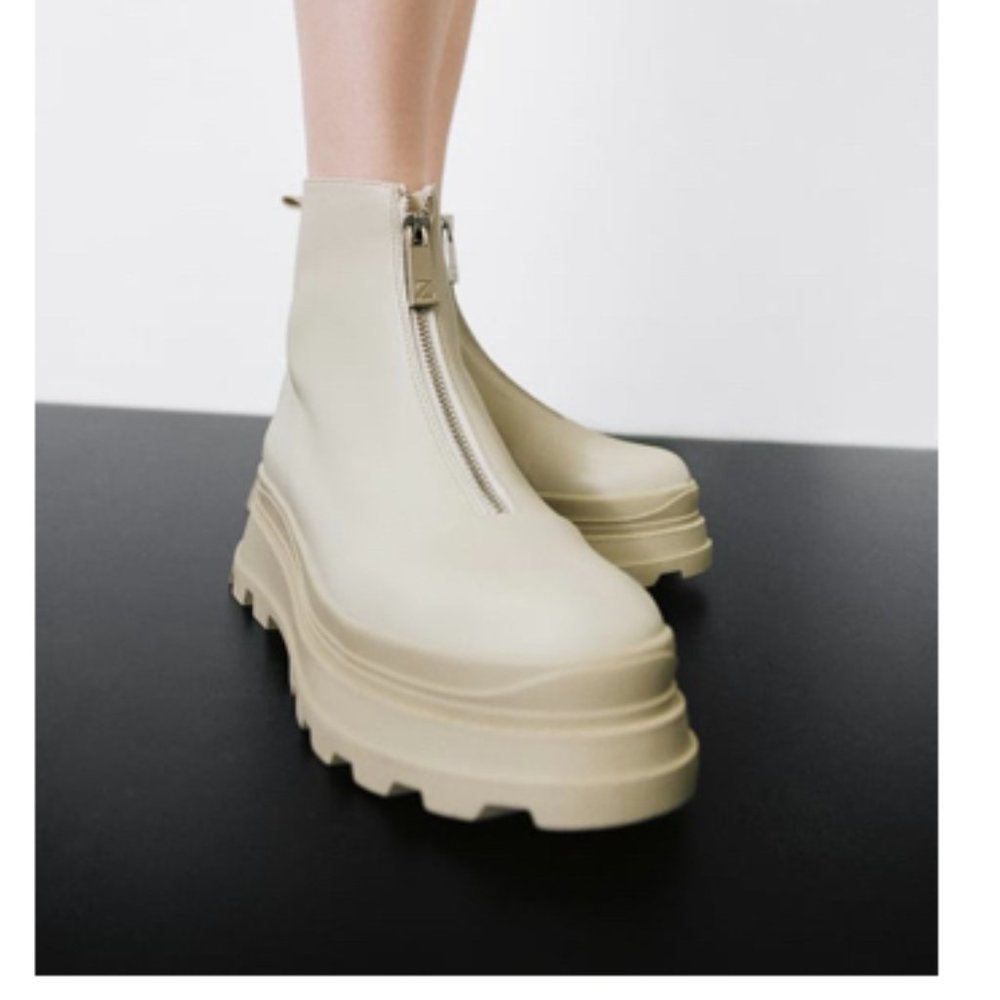 Zara Zippered Low Heel Lug Sole Ankle Boots - Off White REF. 3800/710